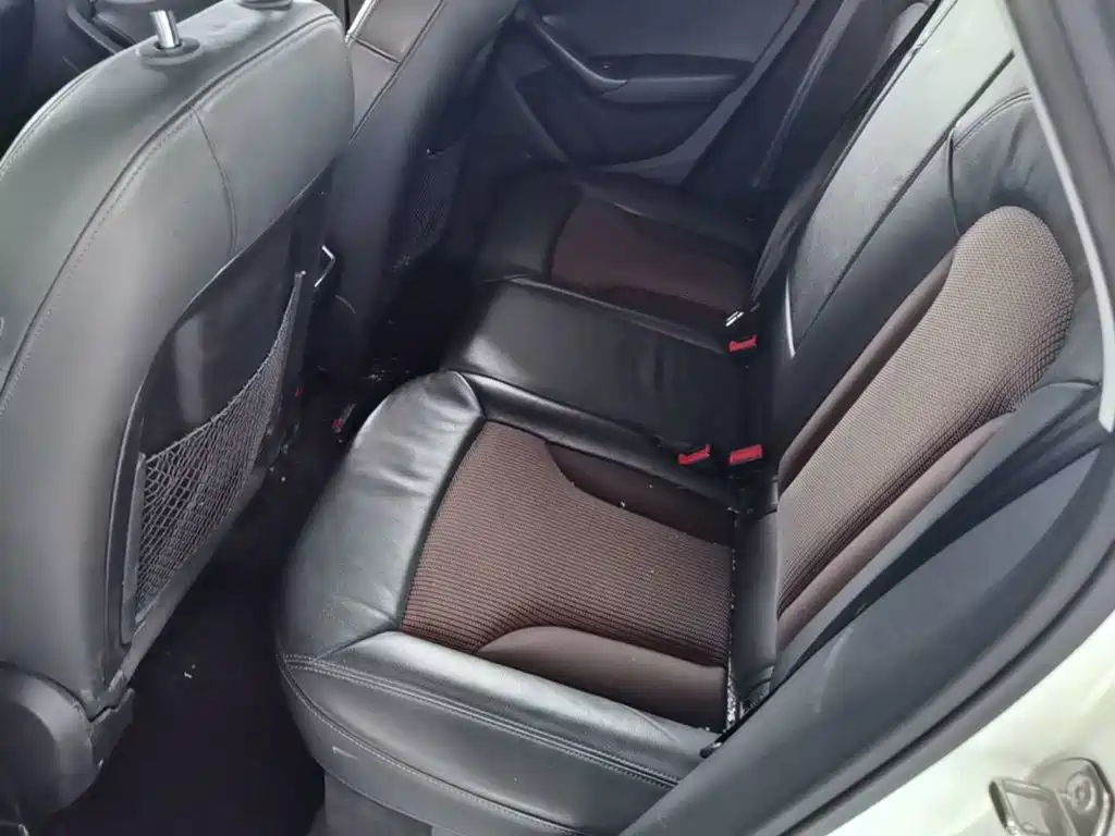 Audi Q3 2016 — фото 17