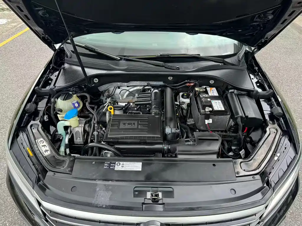 Volkswagen Passat 2017 — фото 15