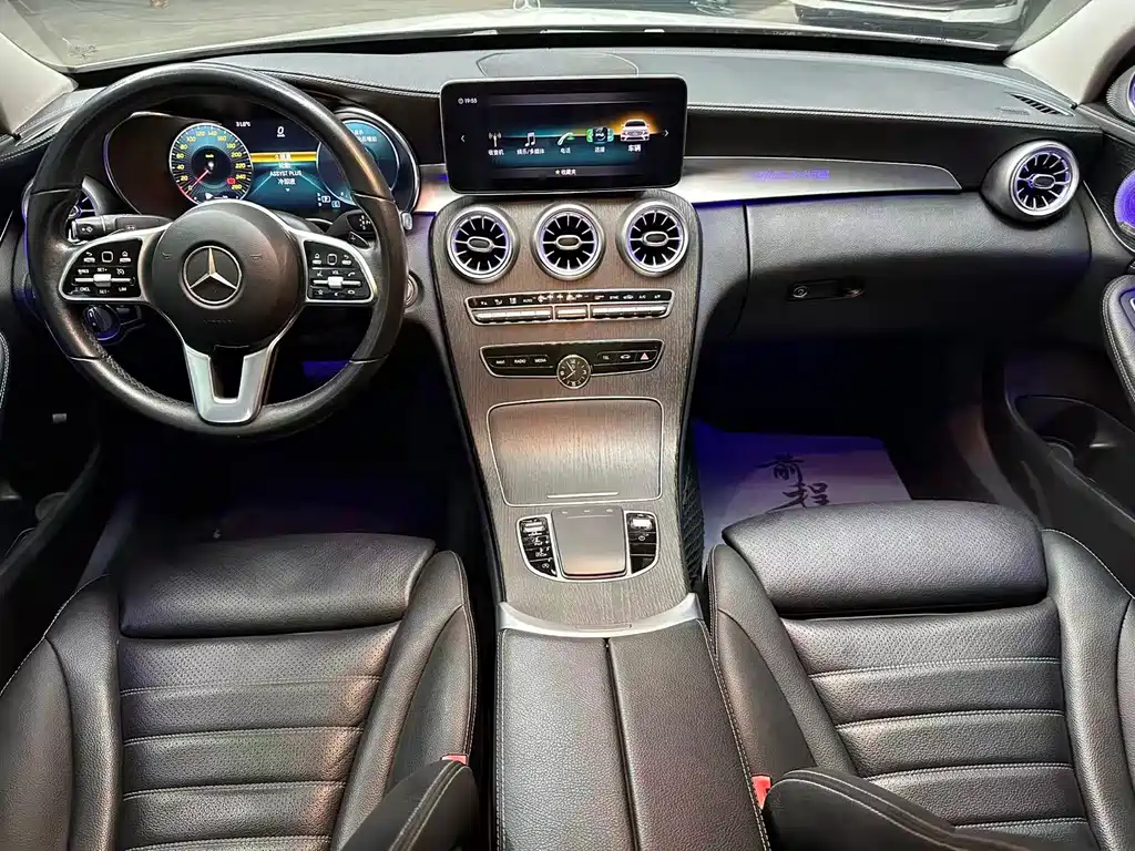 Mercedes-Benz C-Class 2019 — фото 8