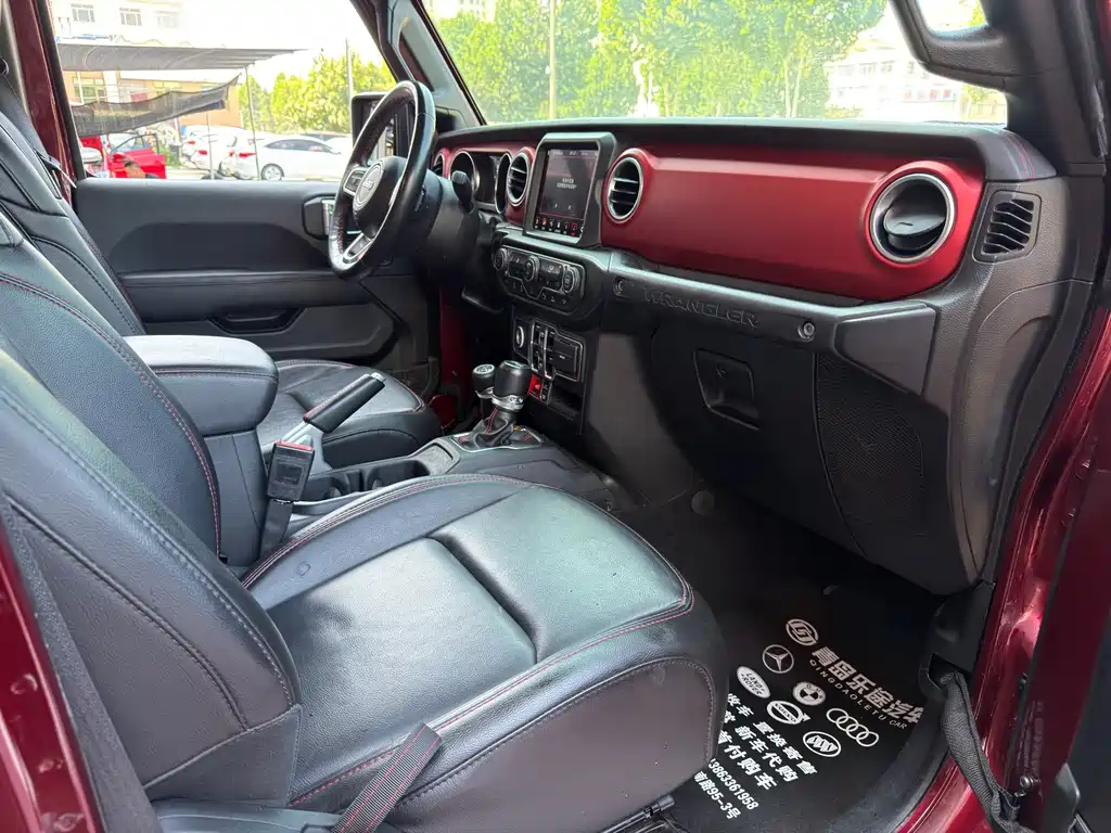 Jeep Wrangler 2024 — фото 14