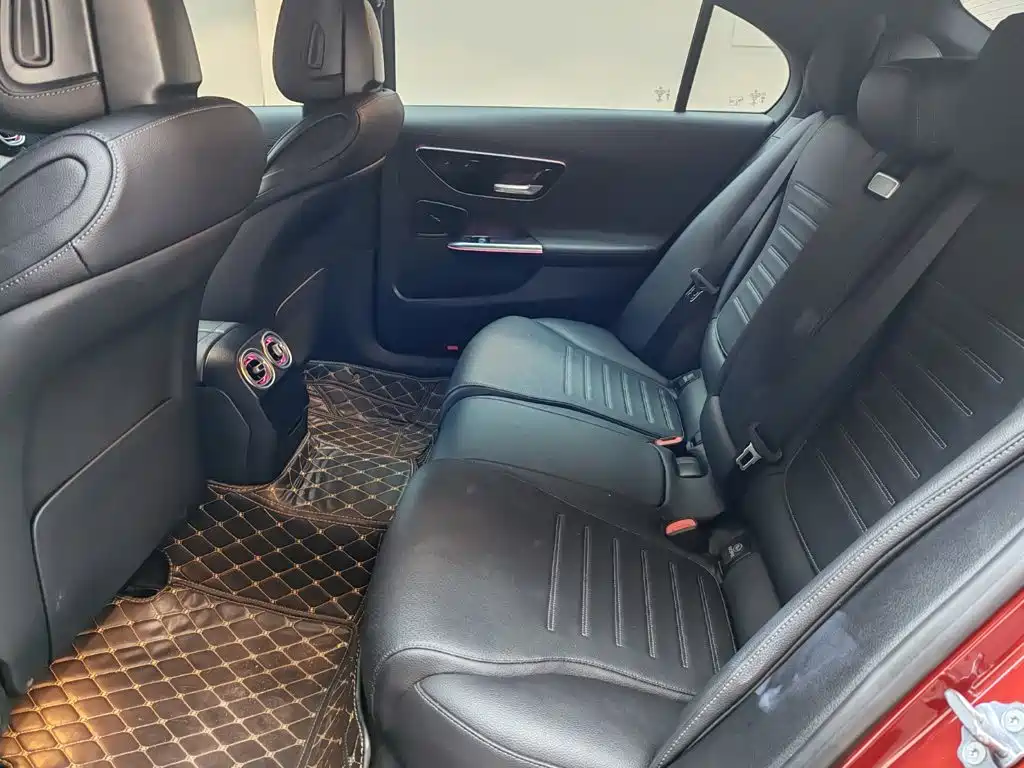 Mercedes-Benz C-Class 2022 — фото 10