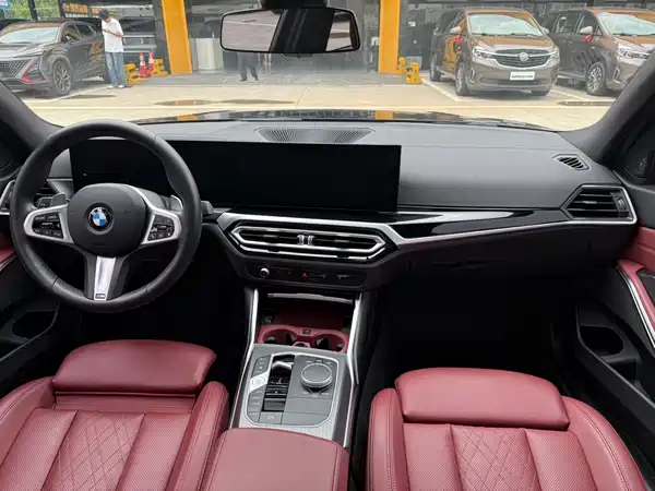 BMW 3 Series 2024