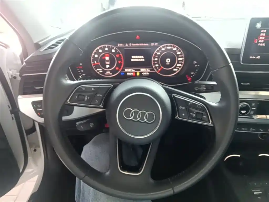 Audi A4L 2019 — фото 11