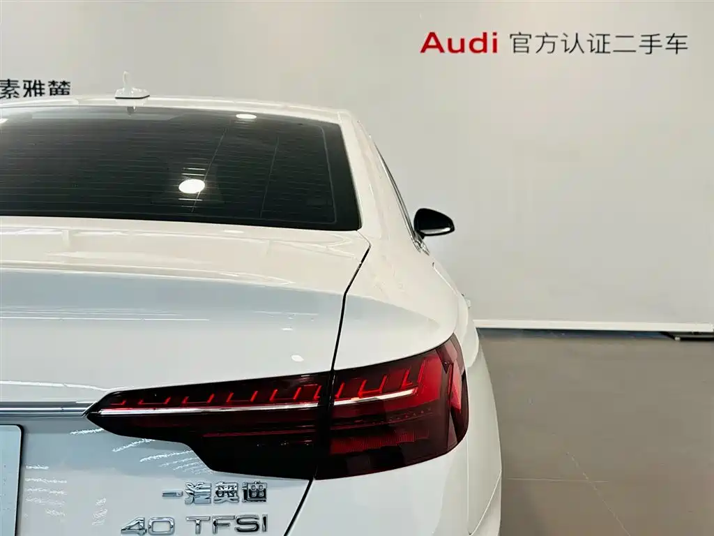Audi A4L 2023 — фото 16