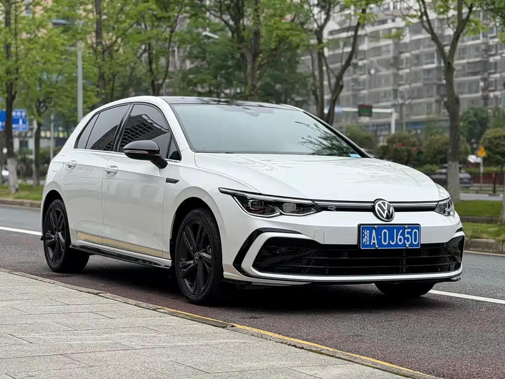 Volkswagen Golf 2022