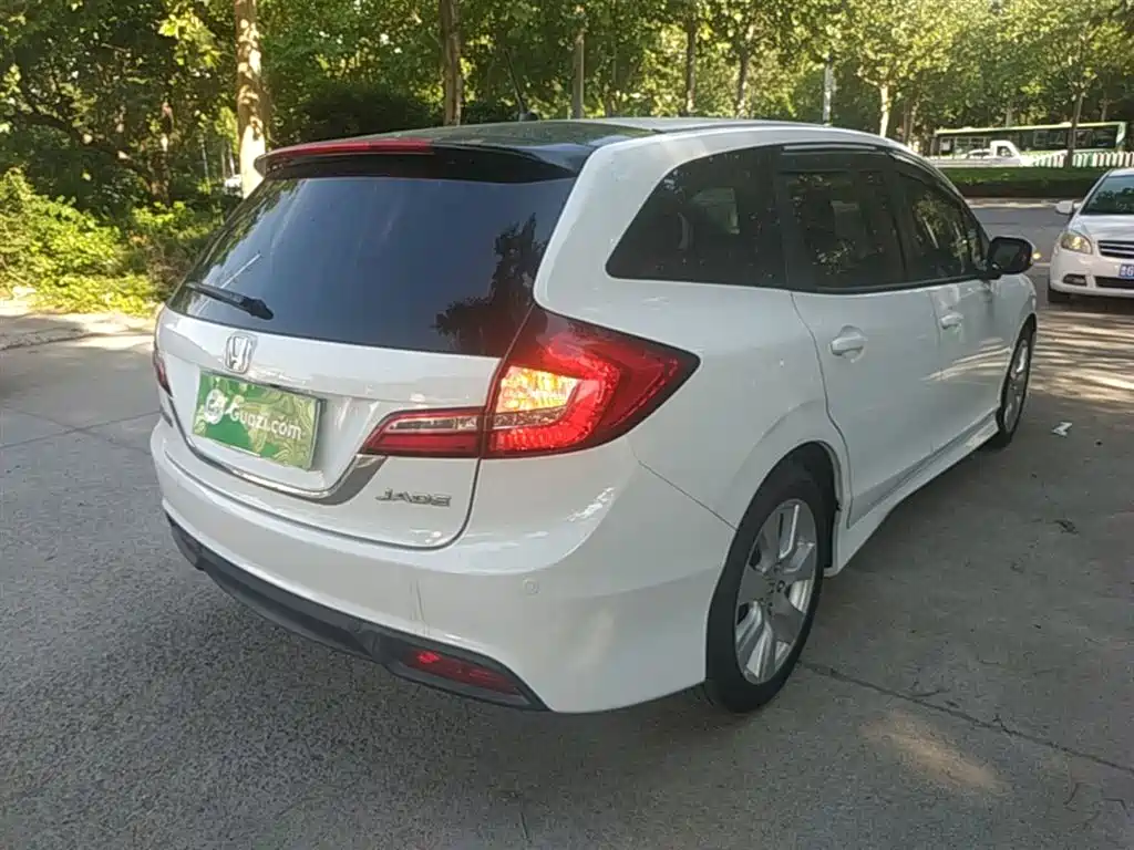 Honda Jade 2015 — фото 7