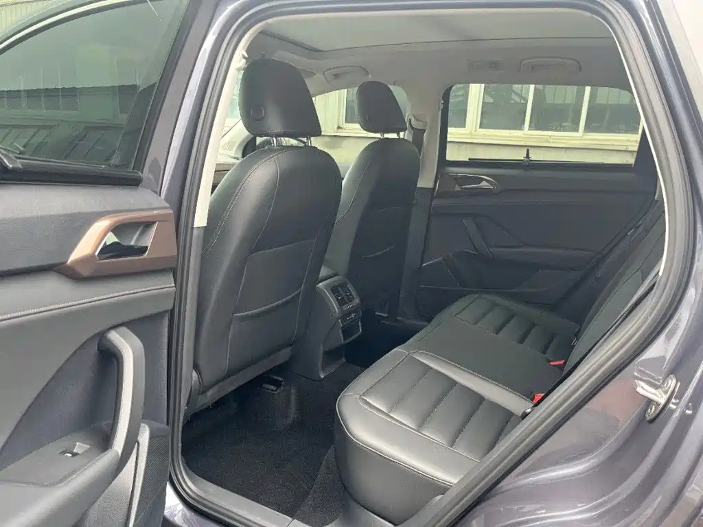 Volkswagen Tharu 2021