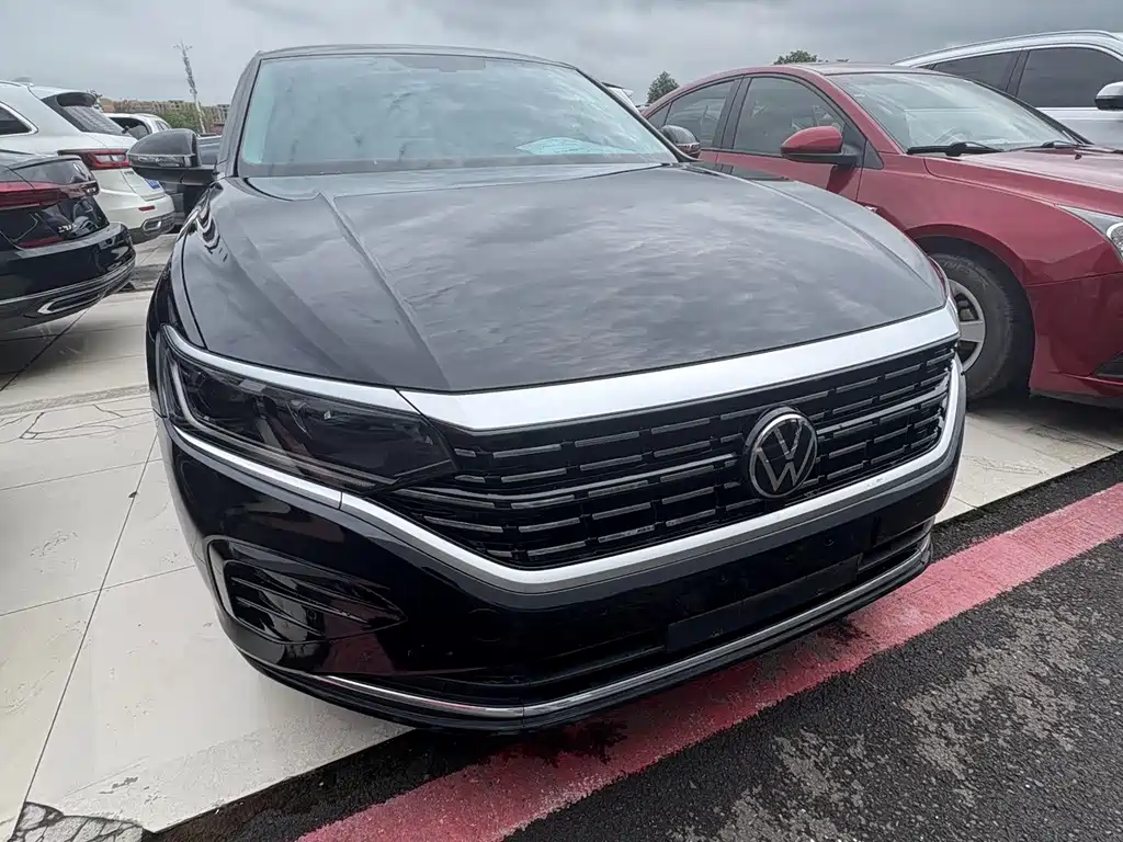 Volkswagen Passat 2023