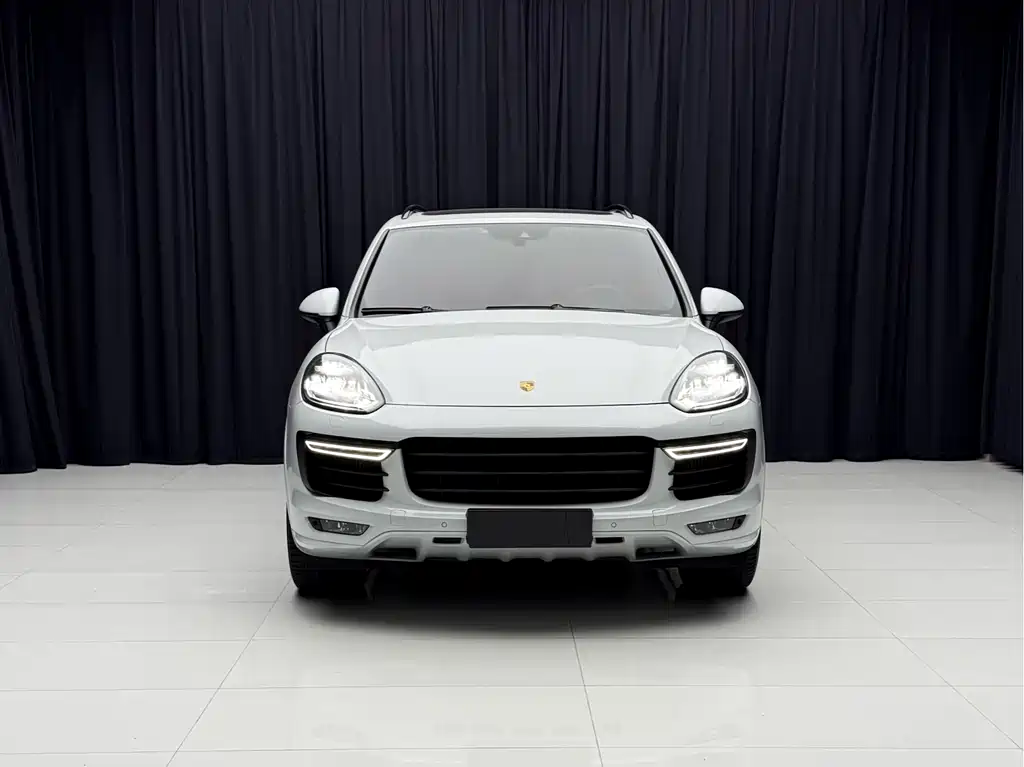 Porsche Cayenne 2016 — фото 2