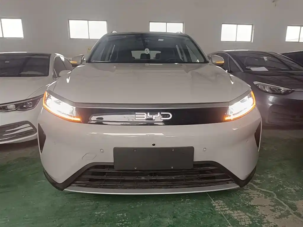 BYD Seal 05 DM-i 2025 — фото 3