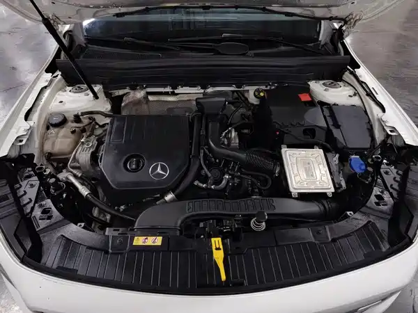 Mercedes-Benz GLB 2021