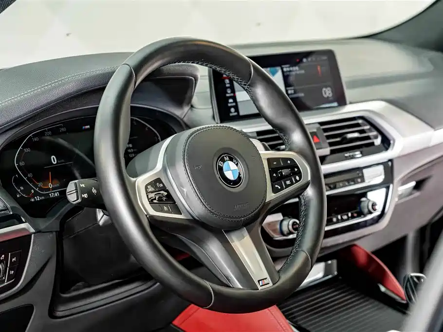 BMW X4 2021 — фото 14