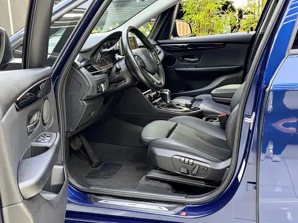 BMW 2 Series Station Wagon 2017