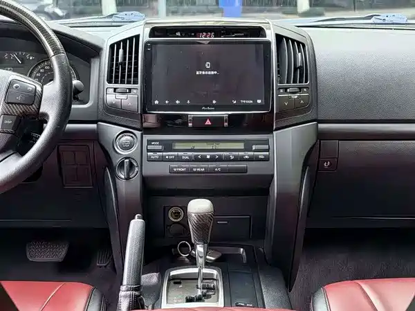Toyota Land Cruiser 2015