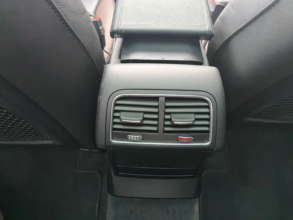 Audi Q5 2018 — фото 13