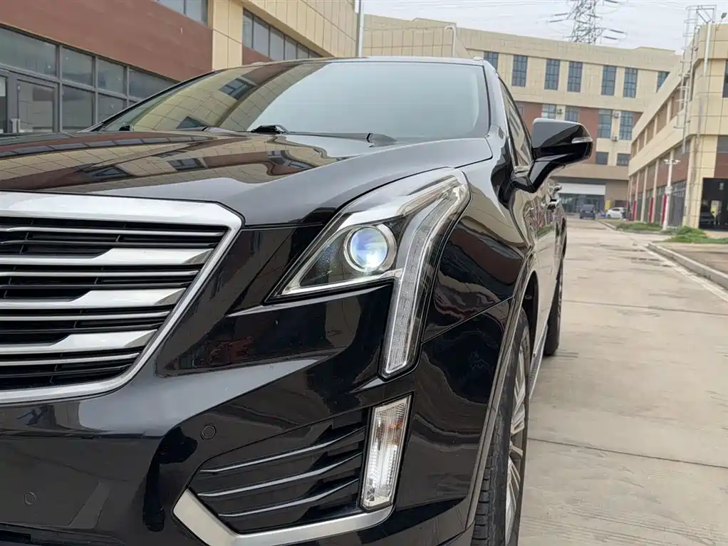Cadillac XT5 2019 — фото 4