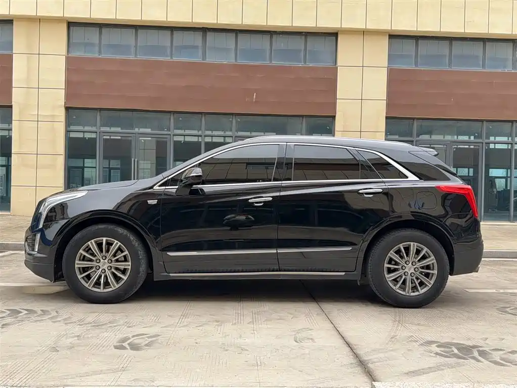 Cadillac XT5 2019 — фото 14