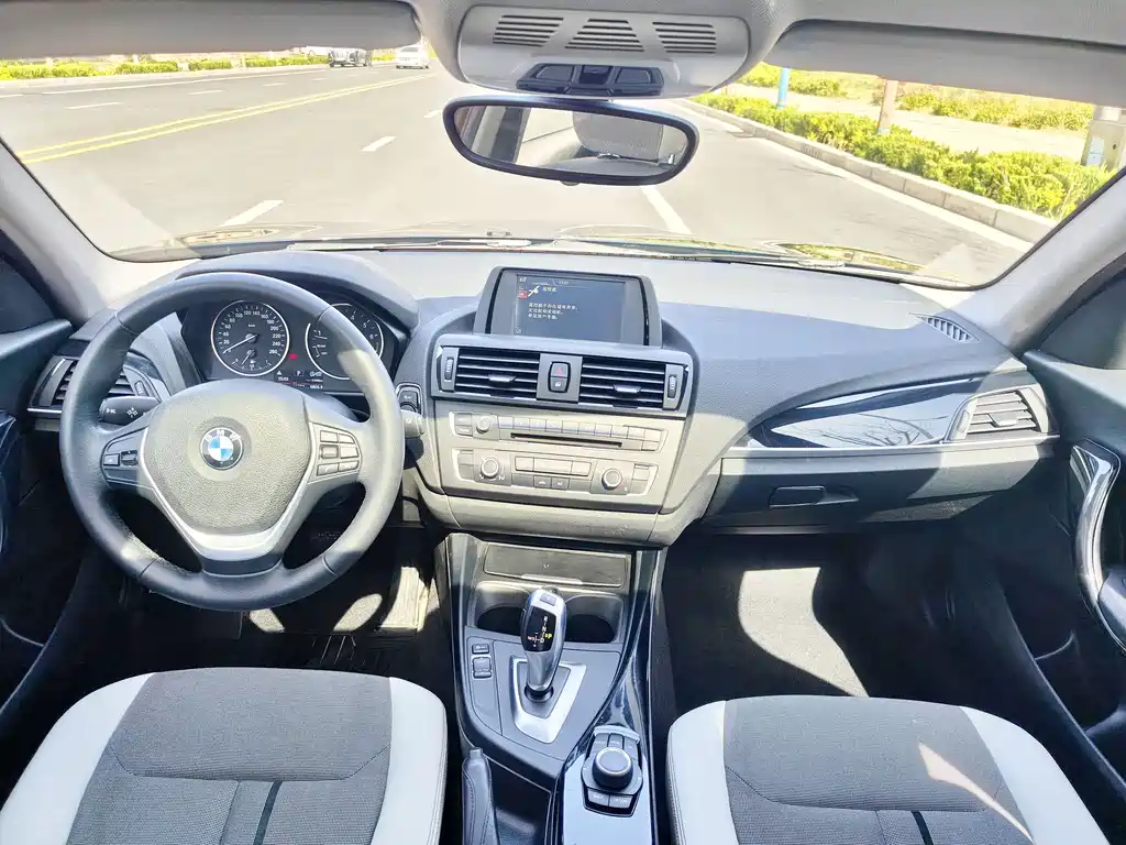 BMW 1 Series 2015 — фото 8