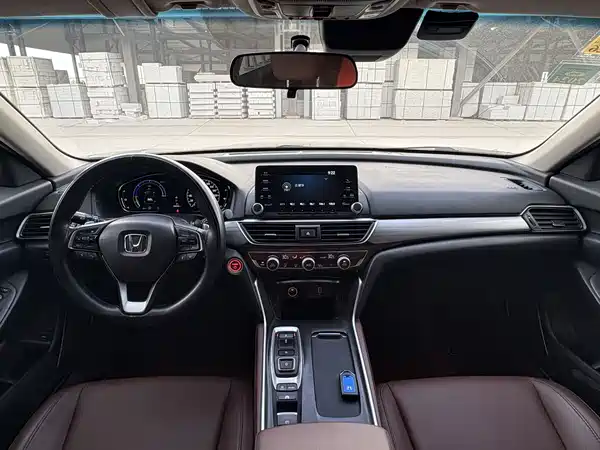 Honda Inspire 2020