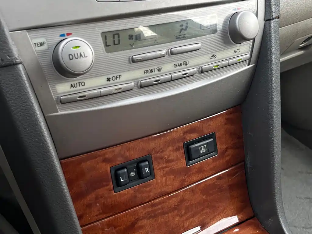 Toyota Camry 2008 — фото 14