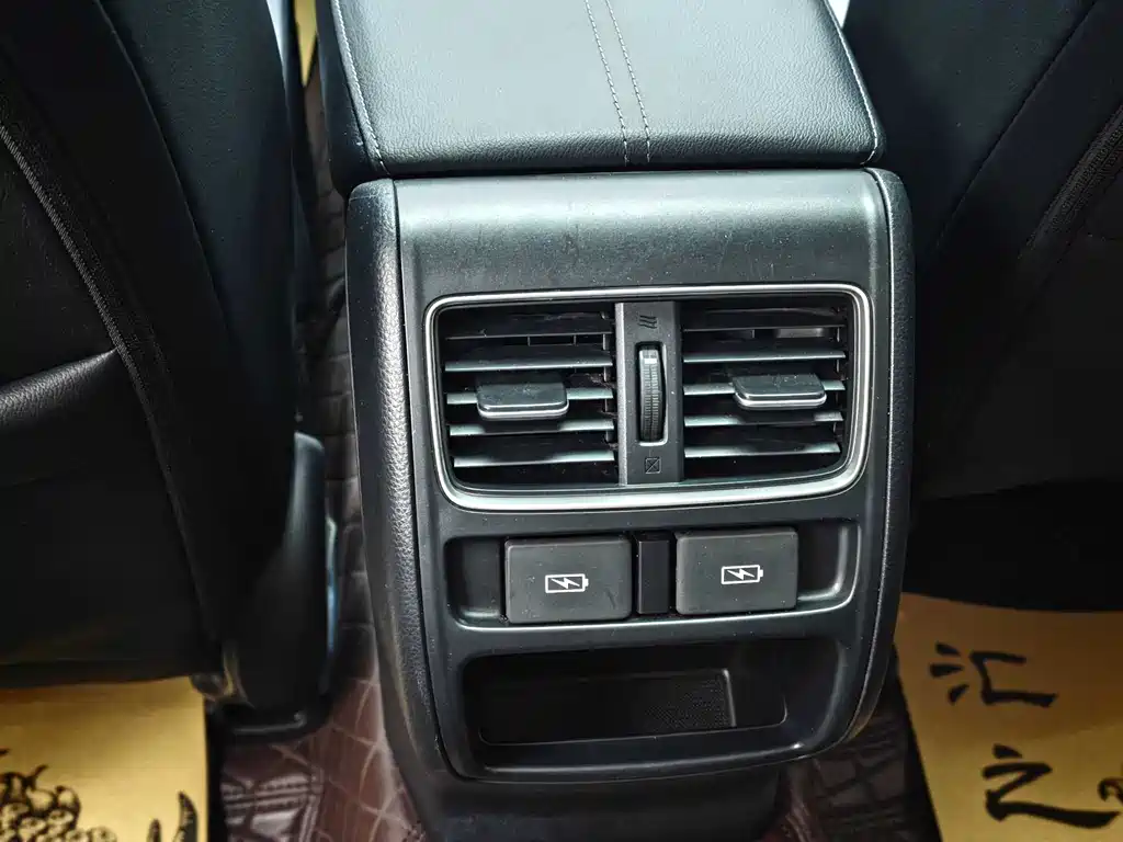 Honda Accord 2022 — фото 18