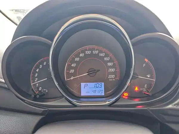 Toyota Yaris L 2020