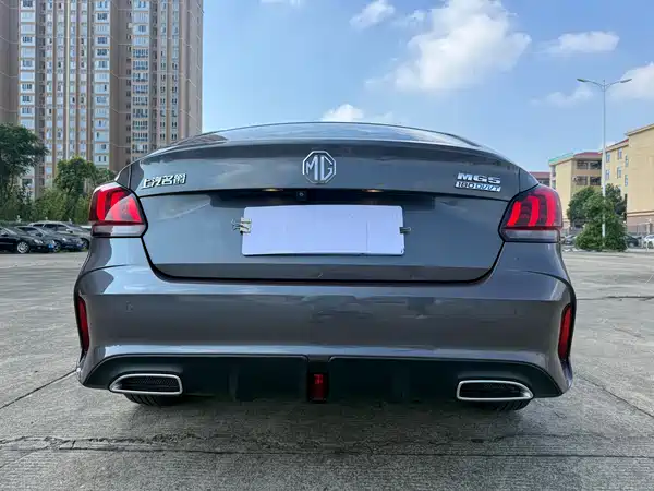 MG MG5 2022