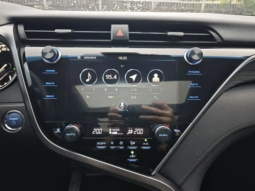 Toyota Camry 2021 — фото 15
