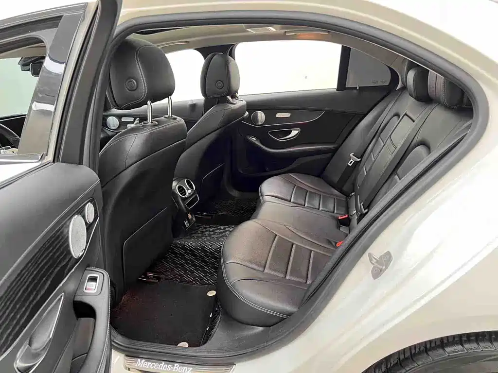 Mercedes-Benz C-Class 2021 — фото 12