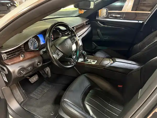 Maserati Quattroporte 2014