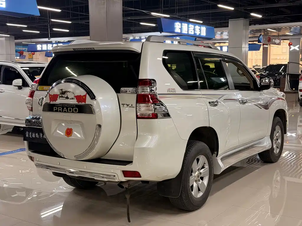 Toyota Prado 2017 — фото 6