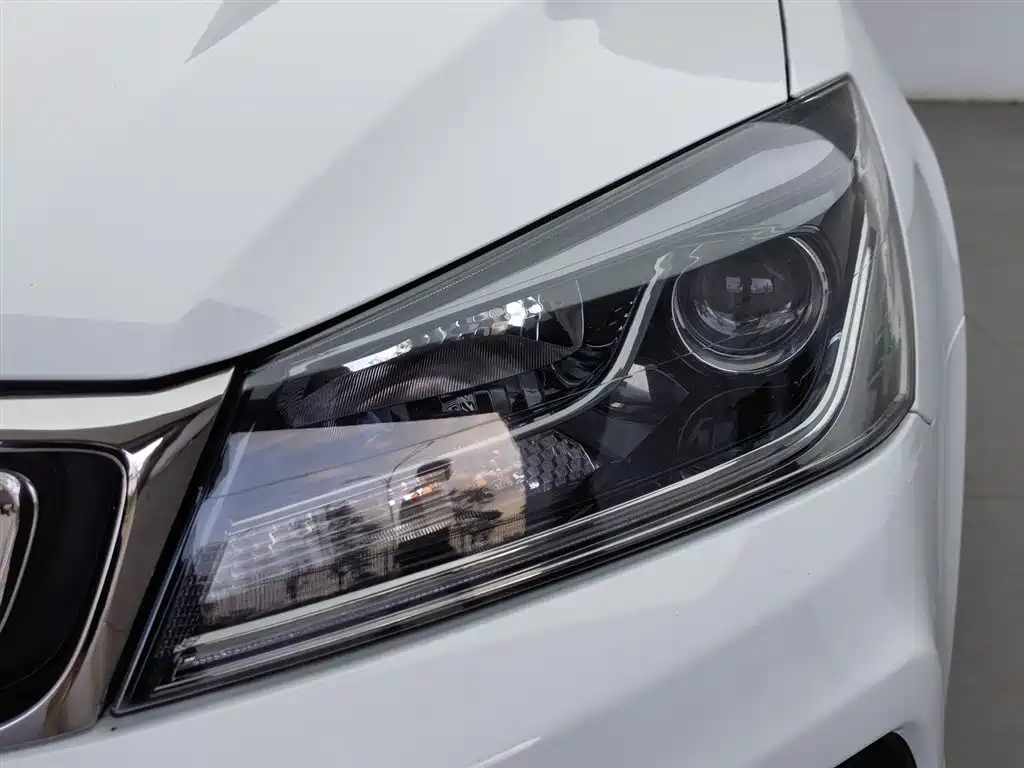 Geely Emgrand 2019