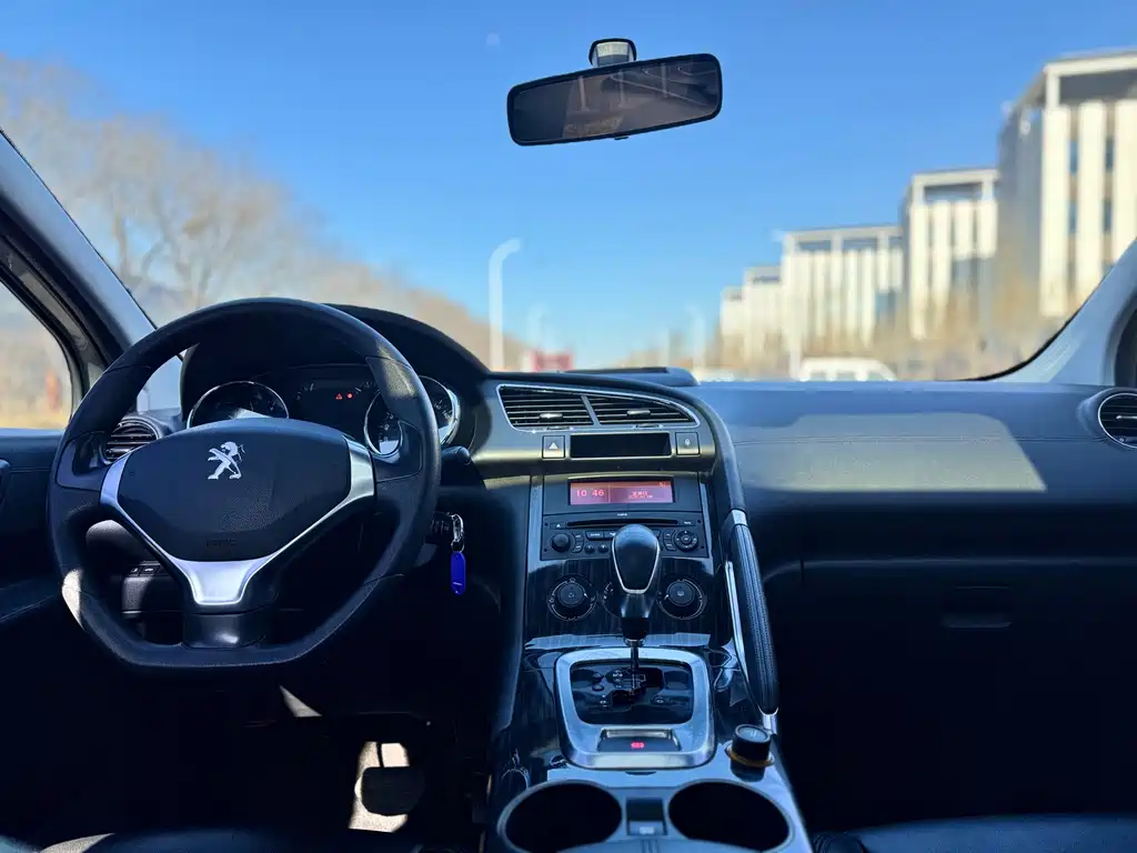 Peugeot 3008 2016 — фото 14