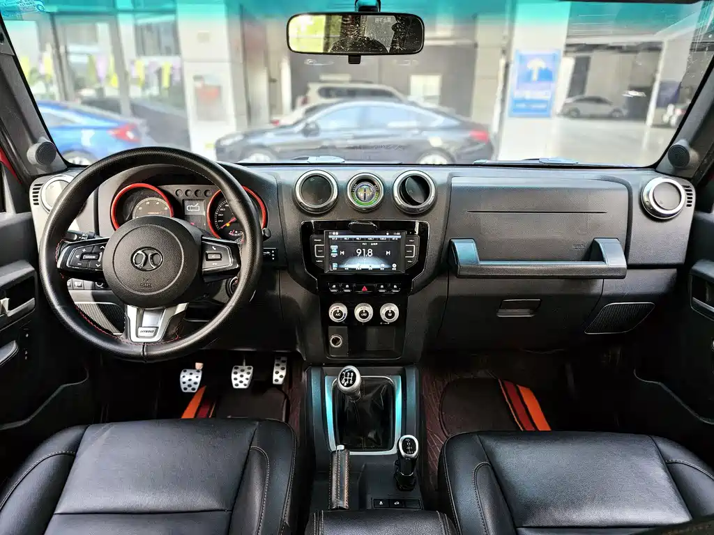 BAIC BJ40 2018 — фото 10