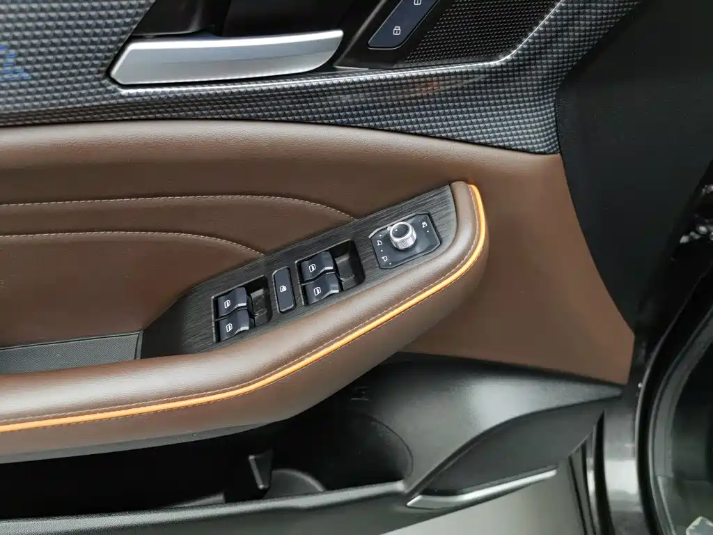 Haval F7 2021 — фото 9