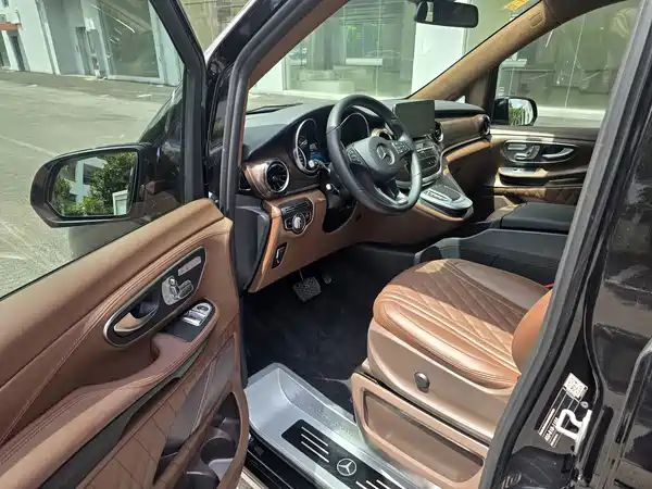Mercedes-Benz V-Class 2021