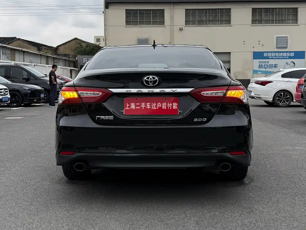 Toyota Camry 2022 — фото 12