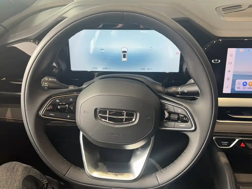 Geely Xingyue L 2024