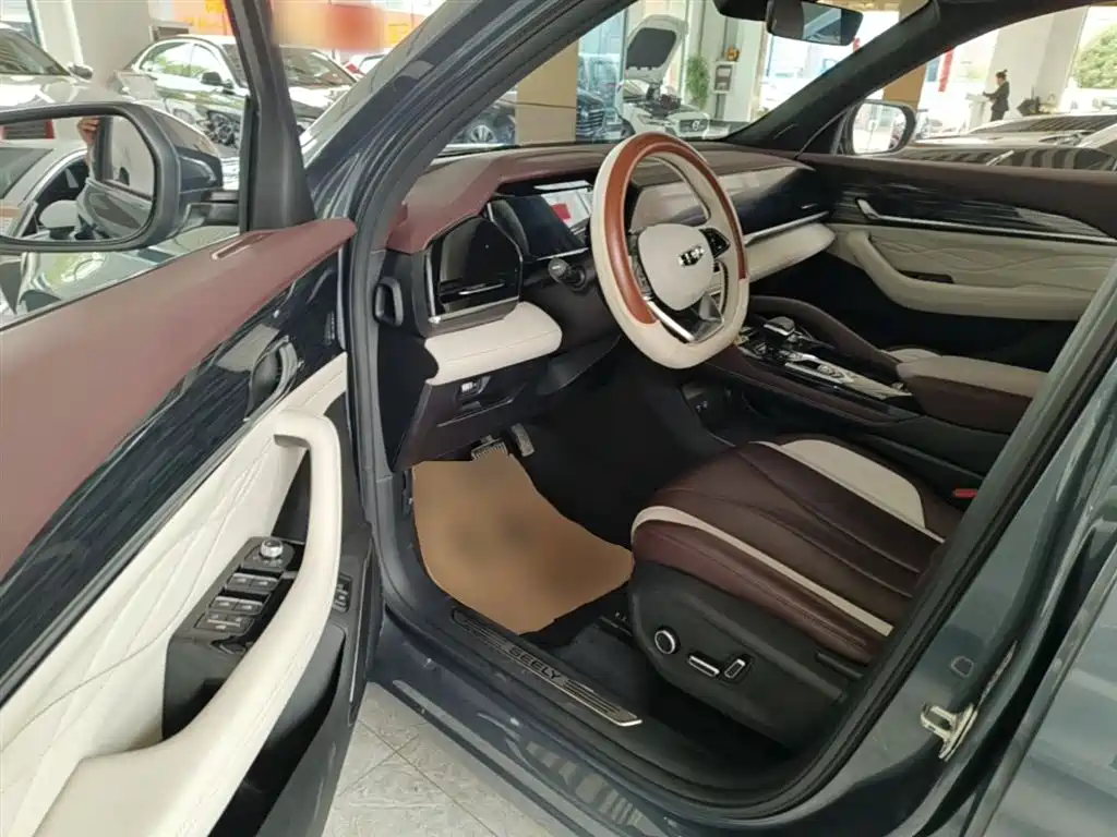 Geely Xingyue L 2023 — фото 16