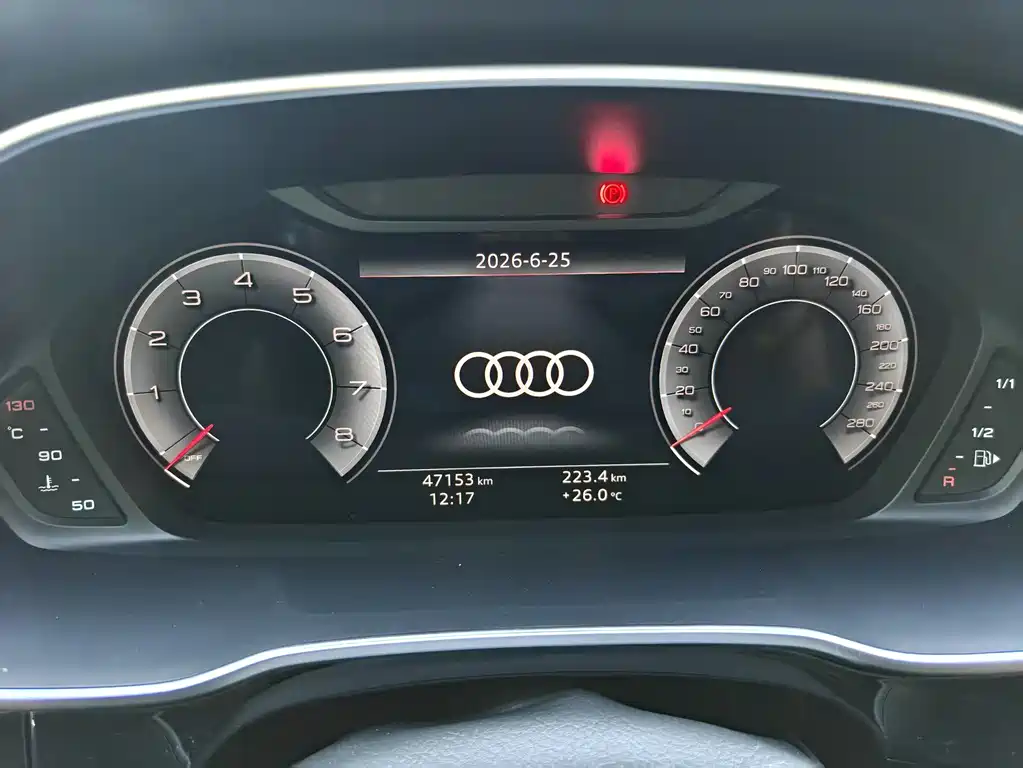 Audi Q3 2022 — фото 9