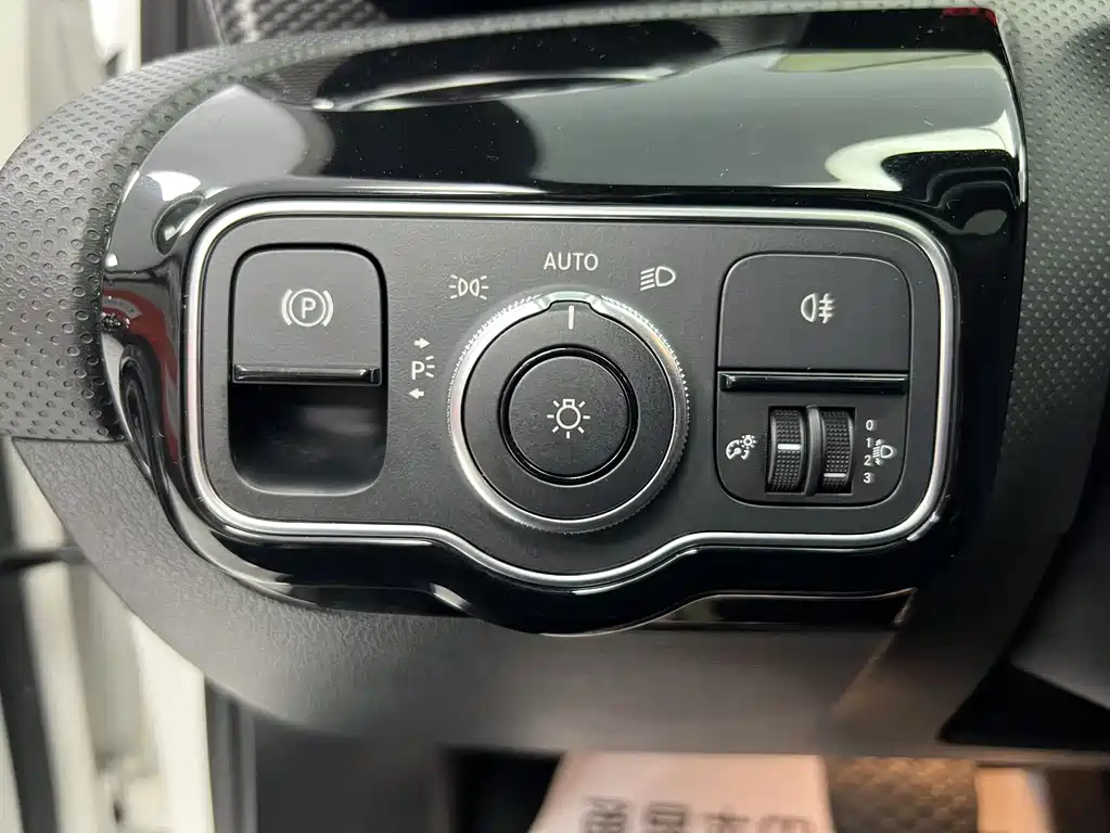 Mercedes-Benz A-Class 2023 — фото 13