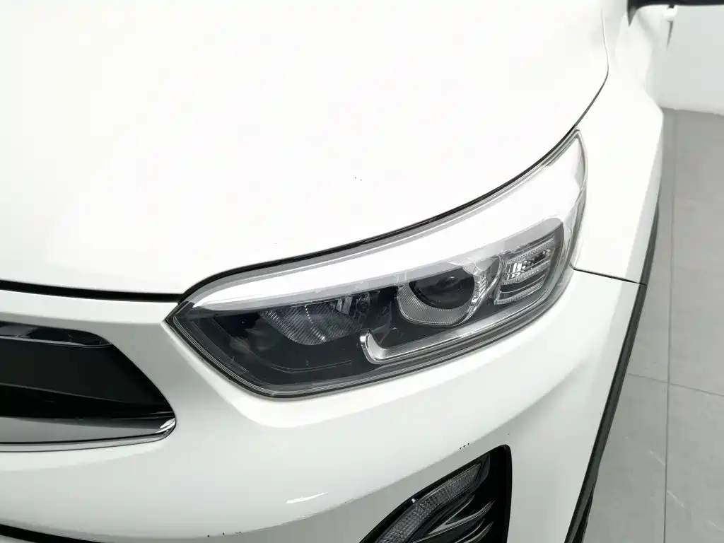 Kia KX1 2019