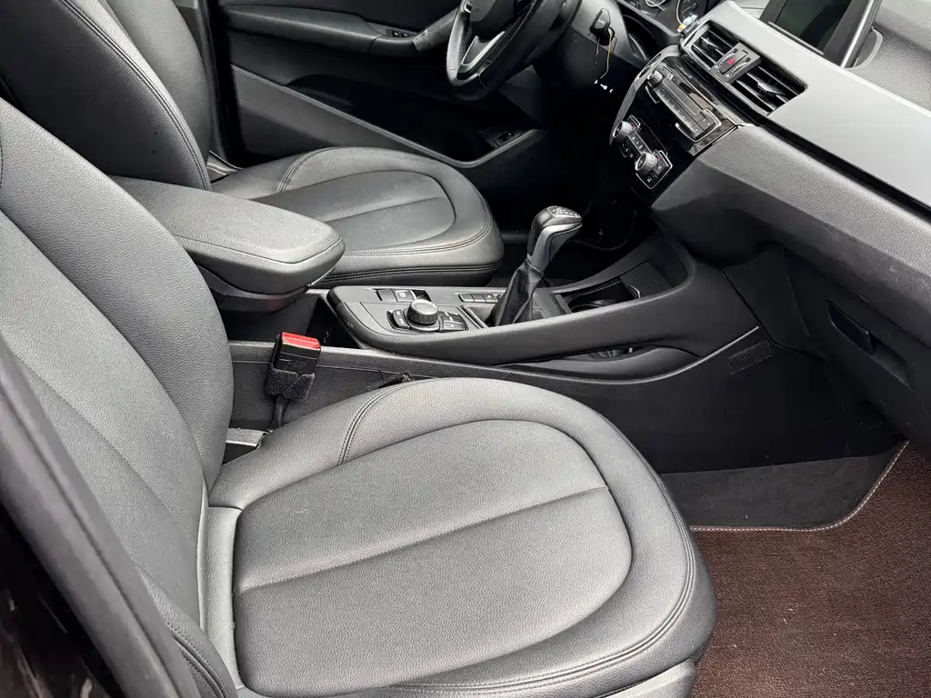 BMW X1 2017 — фото 14