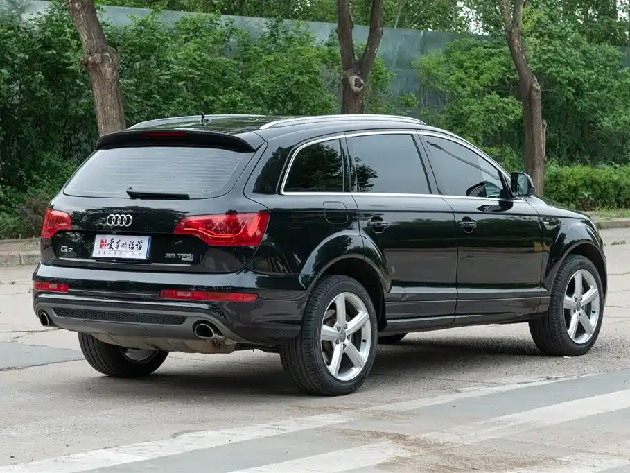 Audi Q7 2015 — фото 5