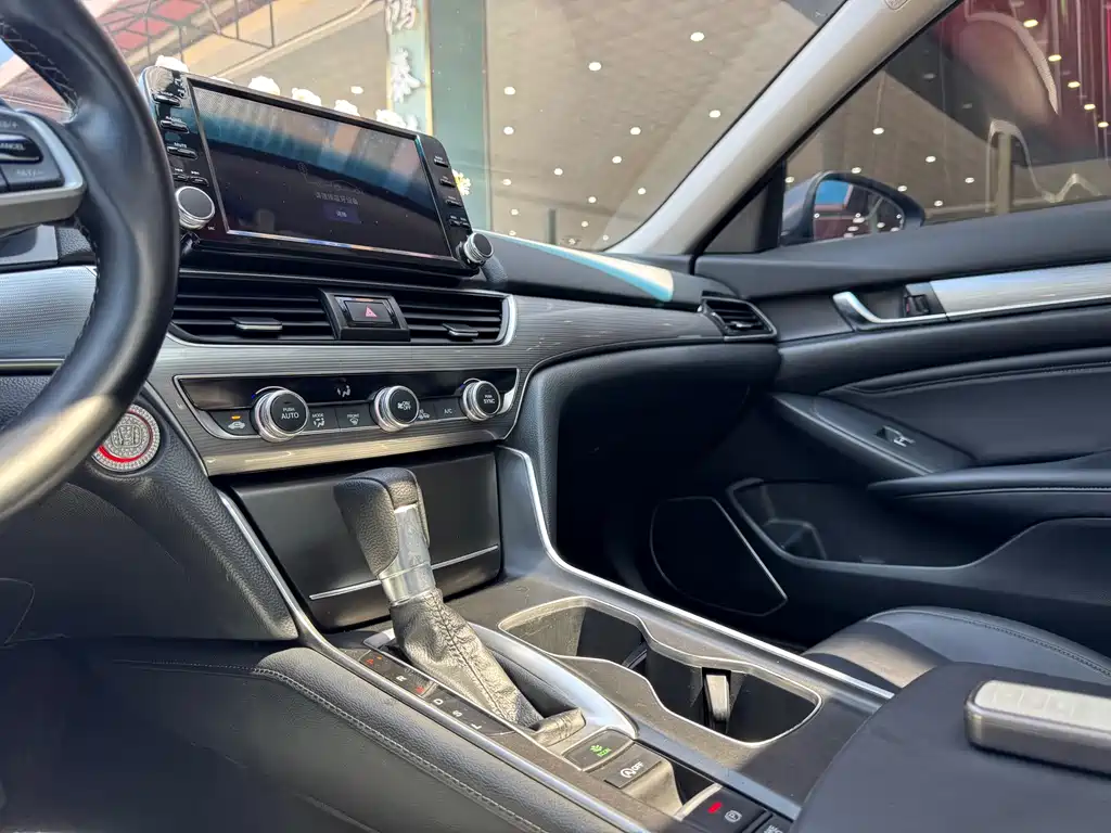 Honda Accord 2021 — фото 12