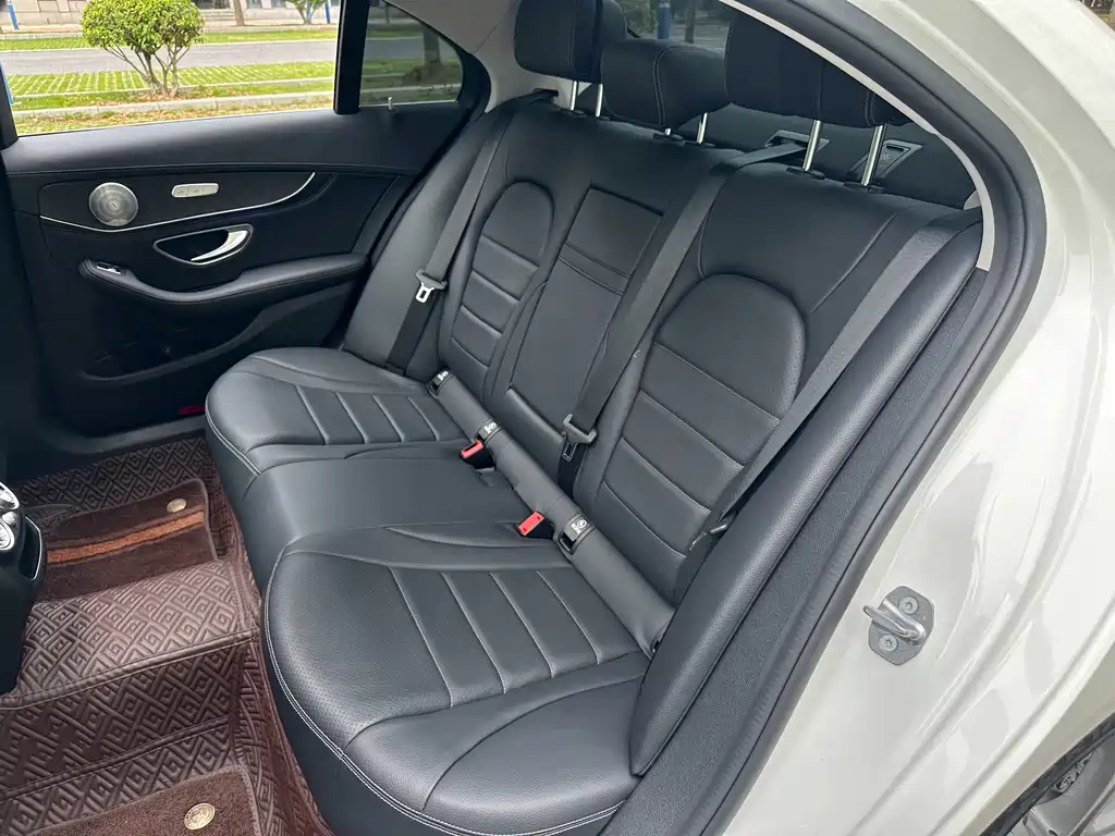 Mercedes-Benz C-Class 2019 — фото 30
