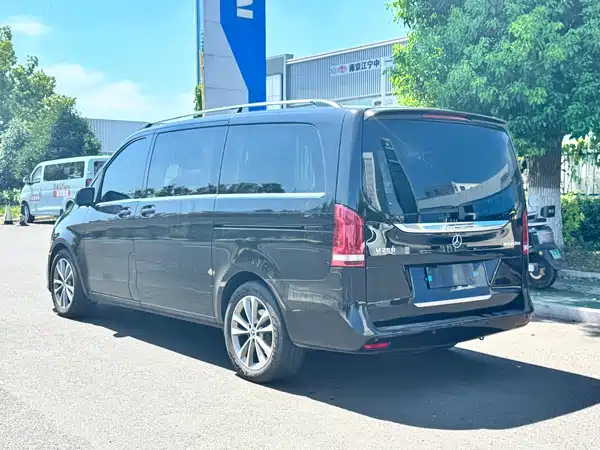 Mercedes-Benz V-Class 2022