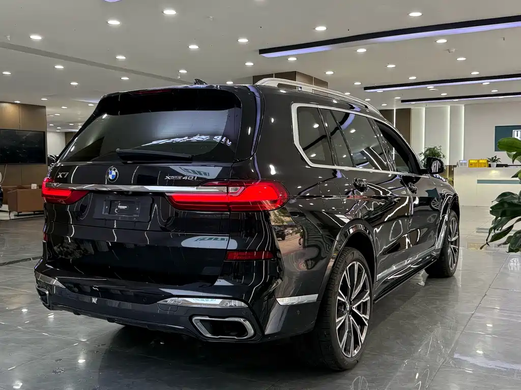 BMW X7 2022 — фото 12
