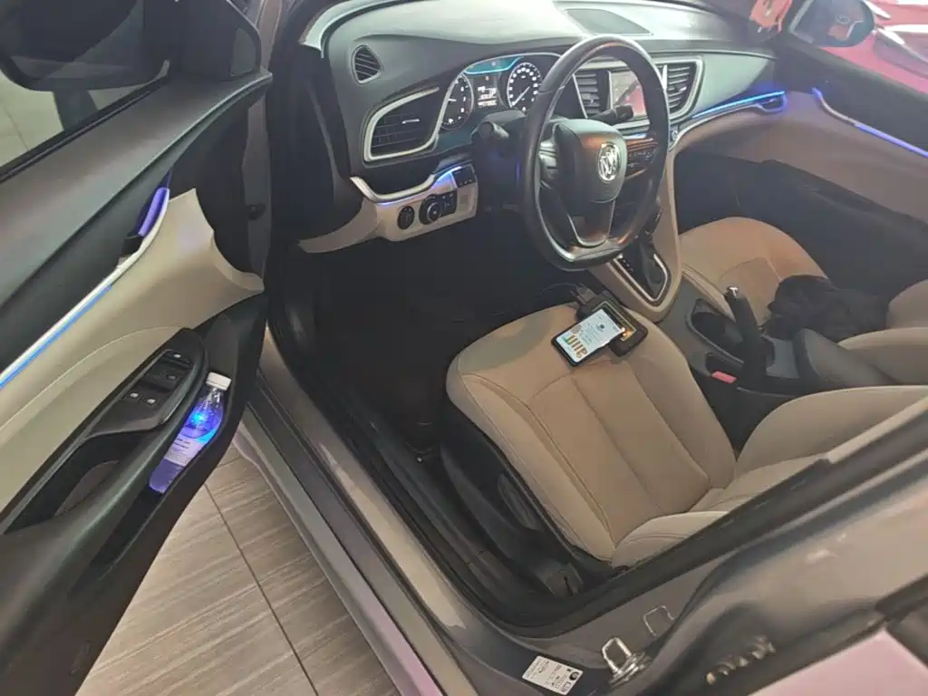 Buick Excelle 2018 — фото 16