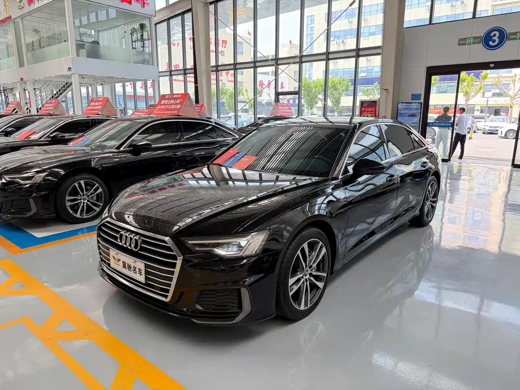 Audi A6L 2022